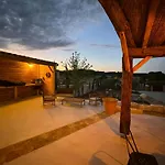 Vakantiehuis Stone With Pool Between Uzes And Avignon