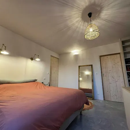 Vakantiehuis Stone With Pool Between Uzes And Avignon *