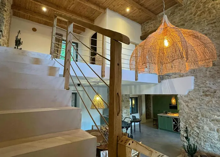 Stone With Pool Between Uzes And Avignon Tatil Evi